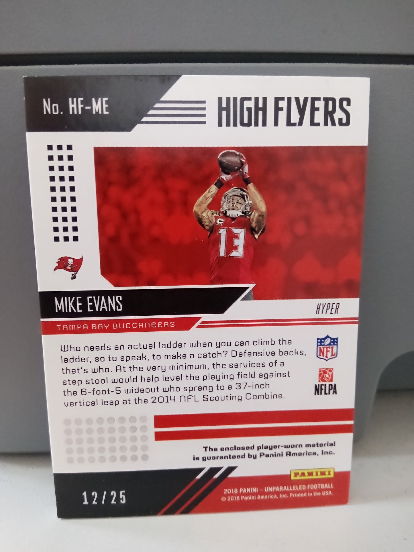 2018 Panini Unparalleled * Mike Evans * #12/25 High Flyers Hyper #HF-ME