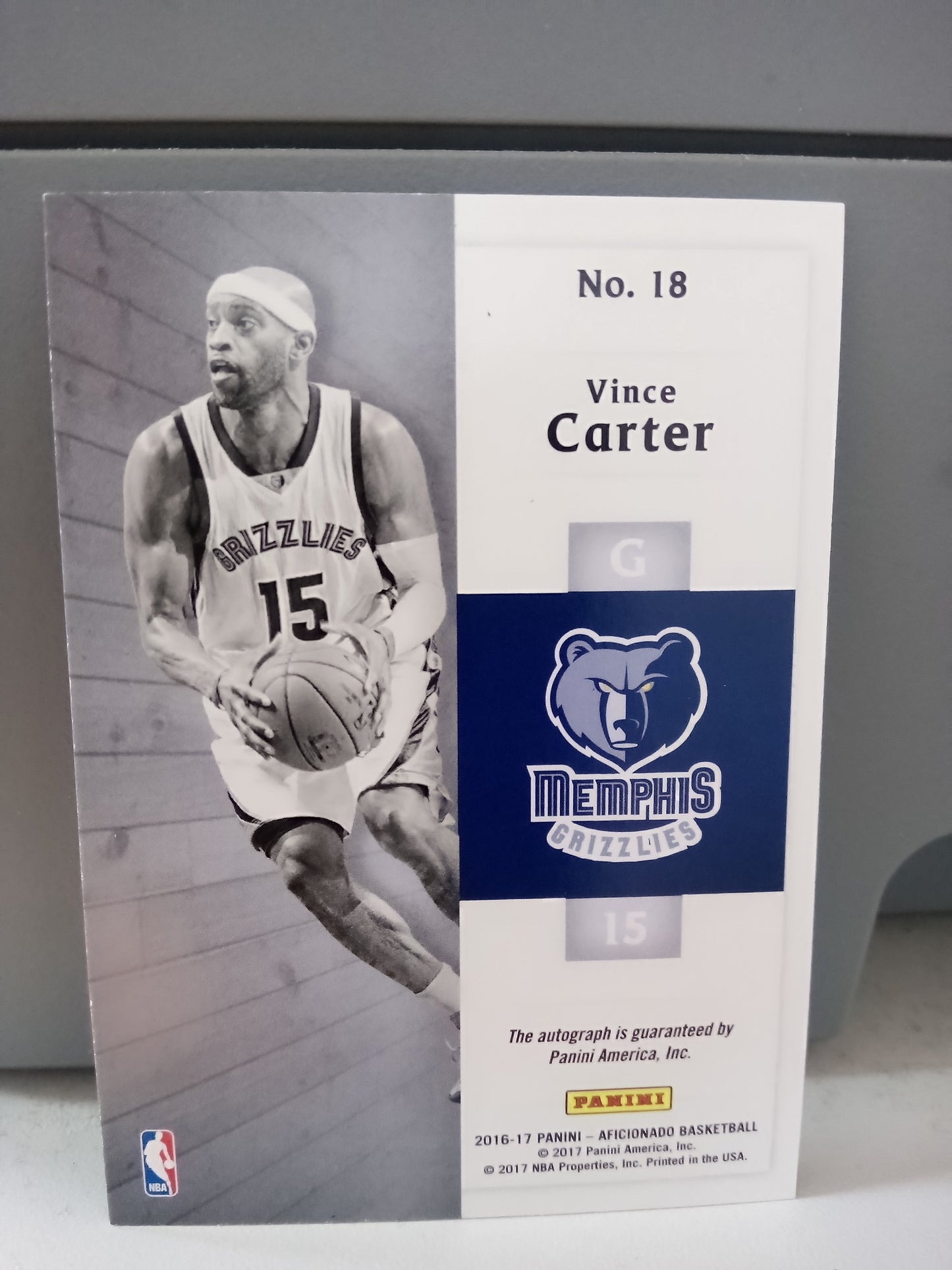 2016-17 Panini Aficionado * Vince Carter * #04/65 Endorsements Auto #18
