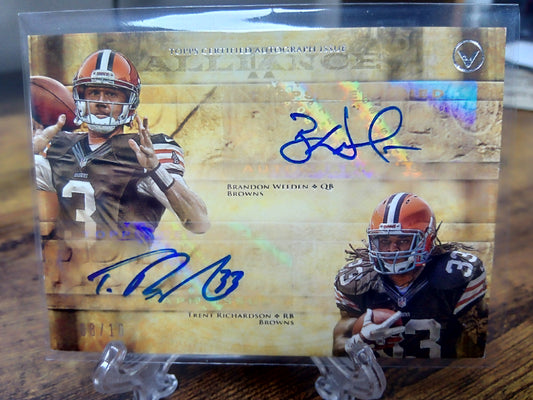 2012 Topps Valor * Brandon Weeden / Trent RIchardson * #08/10 Dual Auto #DAA-WR