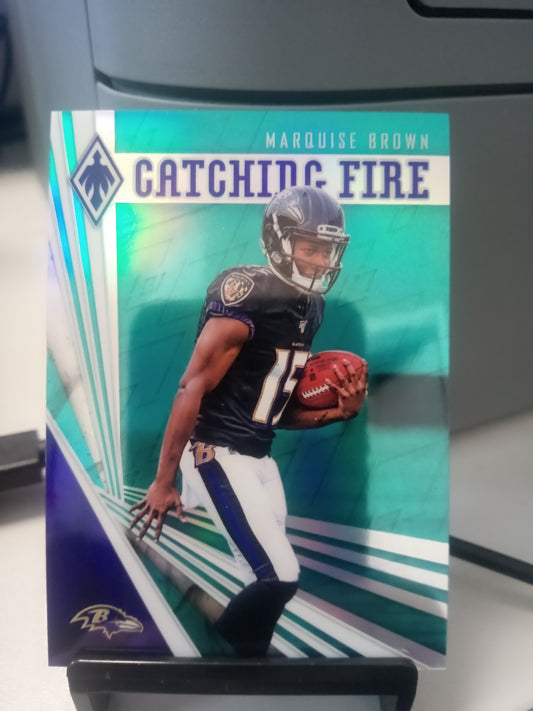 2019 Panini Phoenix * Marquise Brown * #23/25 Catching Fire Green #1