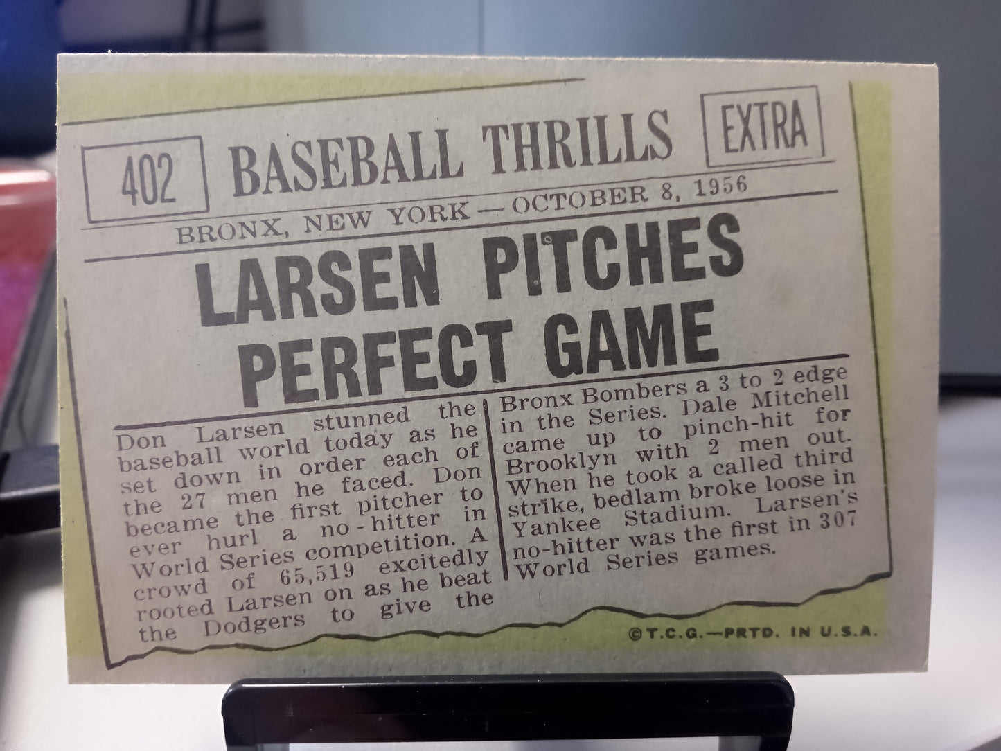 1961 Topps * Don Larsen * Baseball Thrills: Larsen Pitches Perfect Game #402