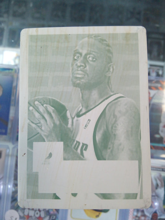 2005-06 Topps * Darius Miles * #1/1 Magenta Printing Plate #59