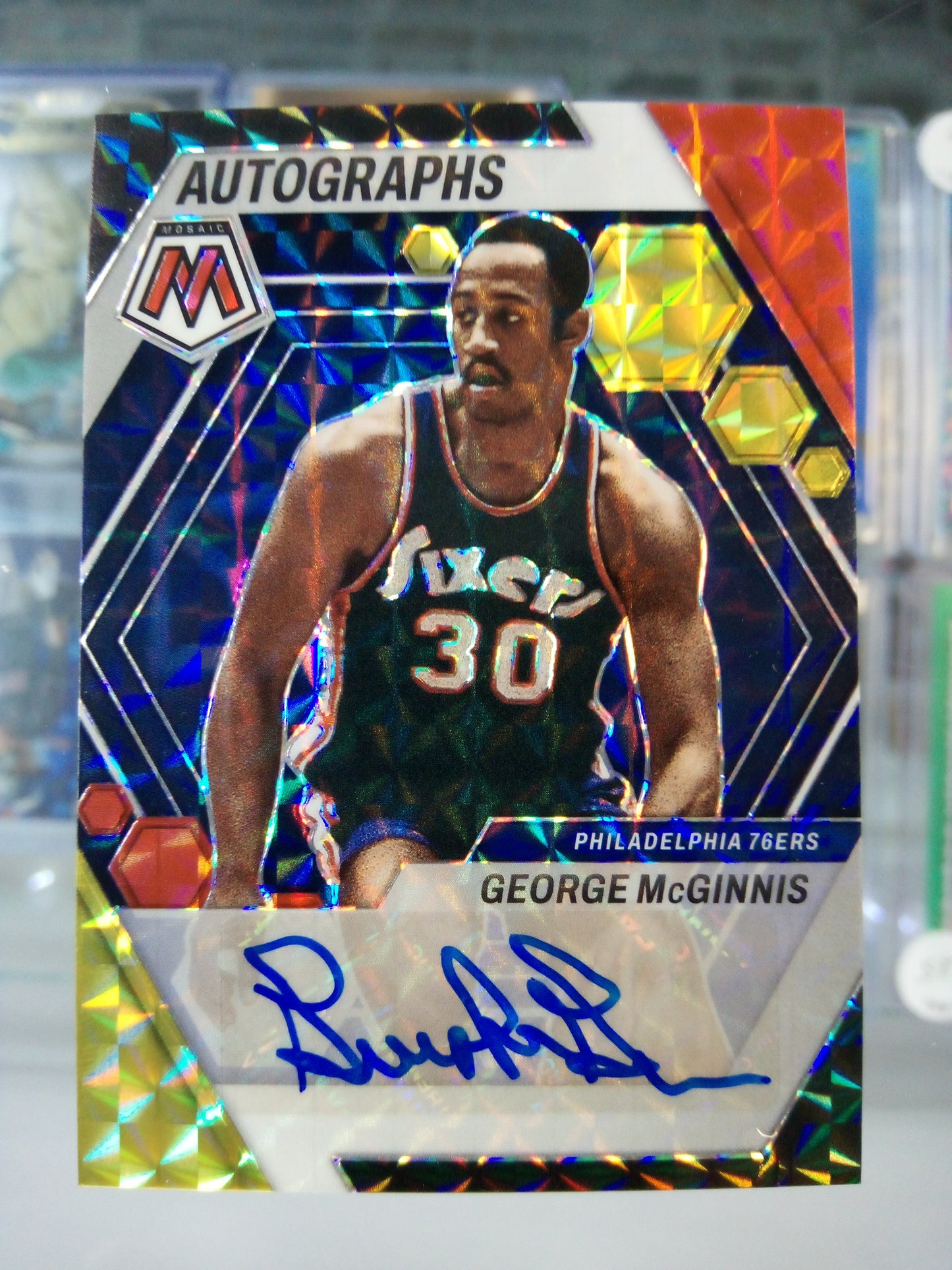 2022-23 Panini Mosaic * George McGinnis * Gold/Red Auto #AM-MCG