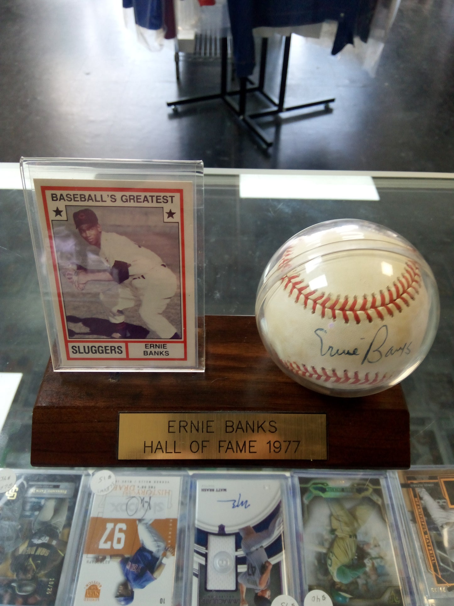 Ernie Banks Signed Baseball / 1982 TCMA Baseball Card in Display