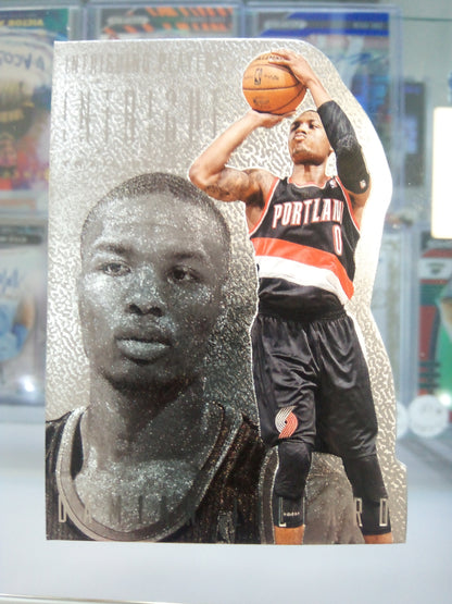 2013-14 Panini Intrigue * Damian Lillard * Intriguing Players Die-Cut #164