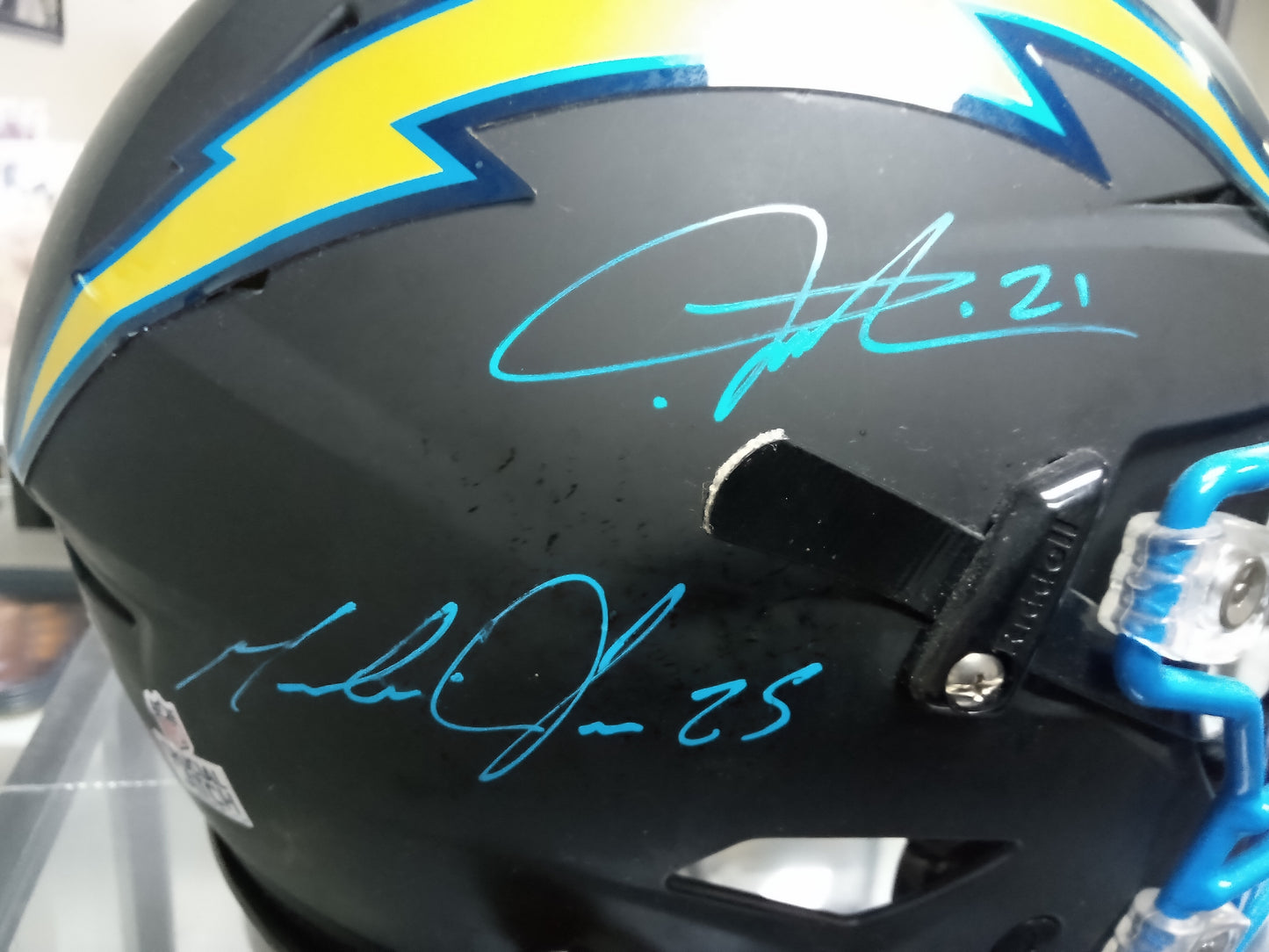 Ladainian Tomlinson / Melvin Gordon Signed Chargers Full-Size Authentic Helmet * Beckett