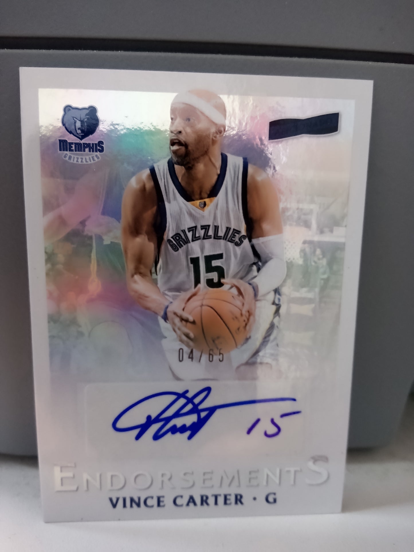 2016-17 Panini Aficionado * Vince Carter * #04/65 Endorsements Auto #18