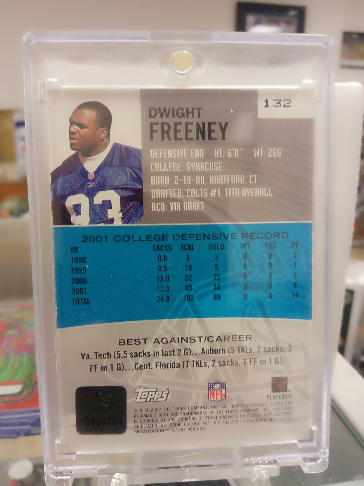 2002 Bowmans Best * Dwight Freeney * Rookie Refractor Auto #132