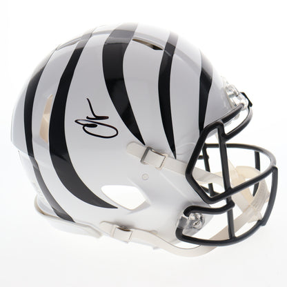 Chad "Ocho Cinco" Johnson Signed Bengals Full-Size Alternate Helmet * Beckett