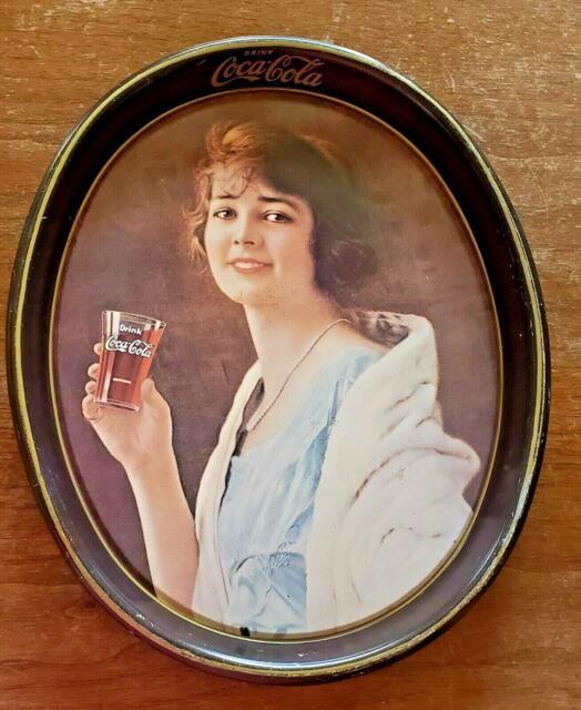 Coca-Cola Vintage 1973 Oval Tray